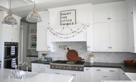 white-craftsman-kitchen