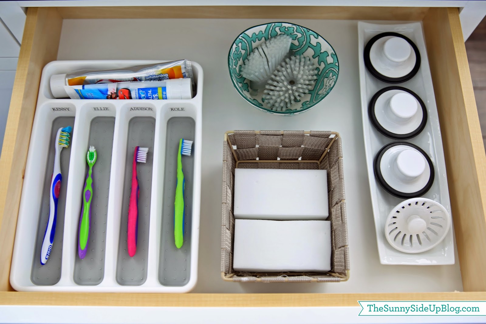 Organized kitchen sink drawer - The Sunny Side Up Blog