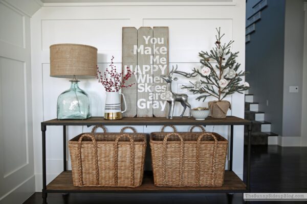 Neutral Christmas Console Table - The Sunny Side Up Blog