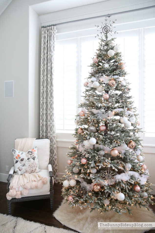 Frosted Christmas Tree 12 Bloggers with Balsam Hill The Sunny Side Up Blog