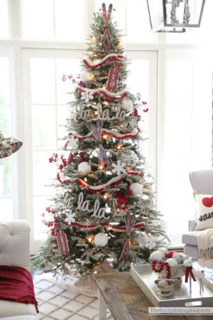 Living Room Christmas Decor - The Sunny Side Up Blog