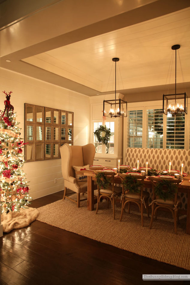 Christmas Homes at Night Tour! - The Sunny Side Up Blog