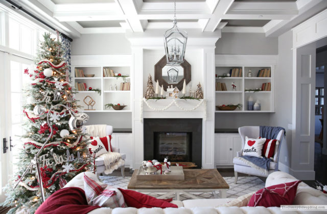 Living Room Christmas Decor - The Sunny Side Up Blog