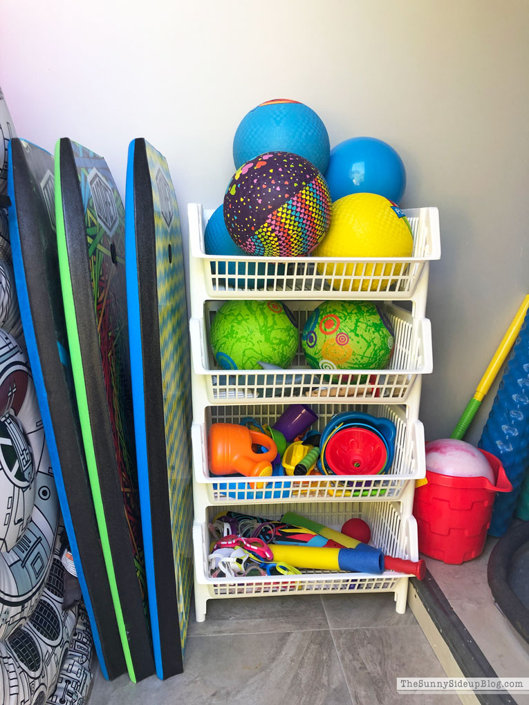 Organized Outdoor Pool and Toy Storage - The Sunny Side Up Blog