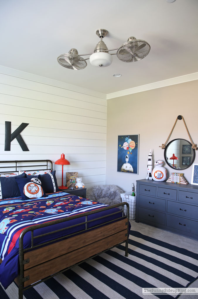Boy S Space Themed Bedroom The Sunny Side Up Blog