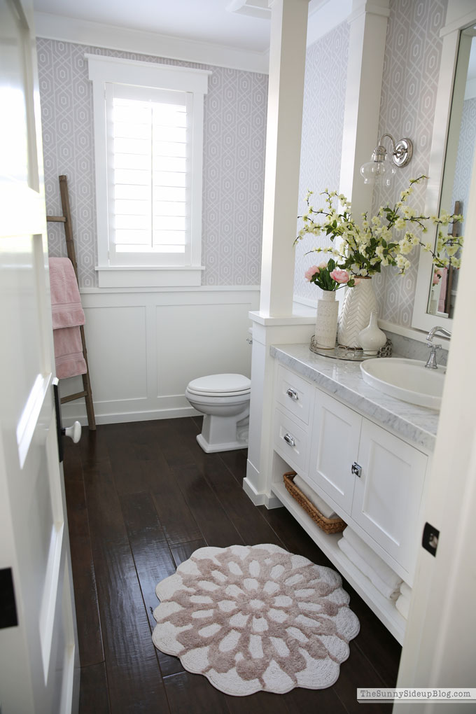 Bathroom Rugs for Spring! - The Sunny Side Up Blog