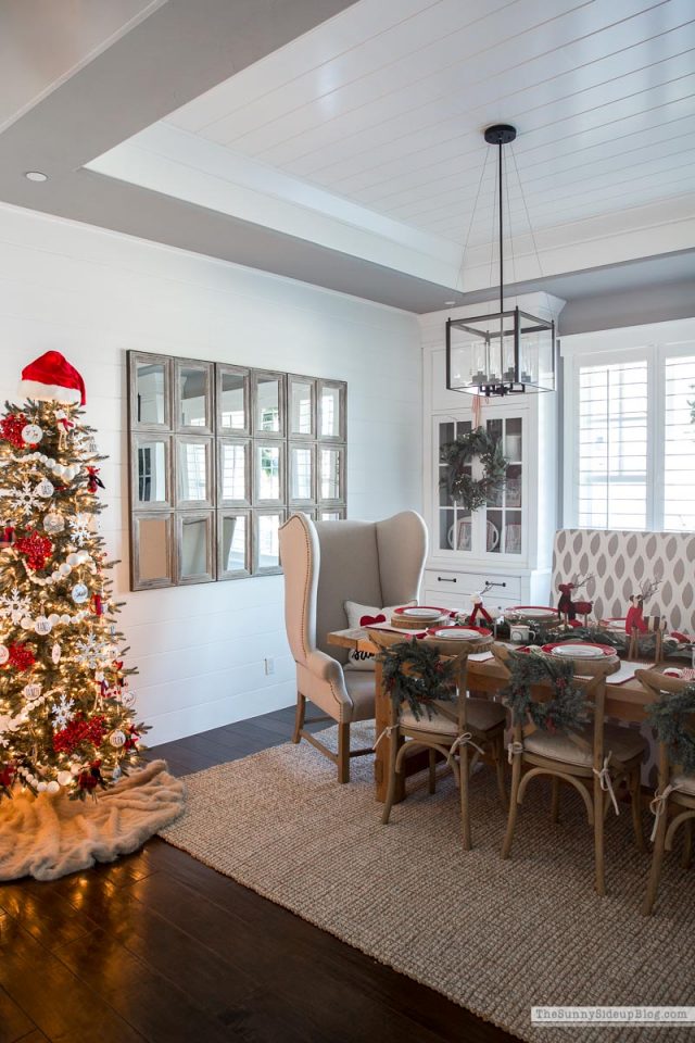 Christmas Dining Room Decor - The Sunny Side Up Blog
