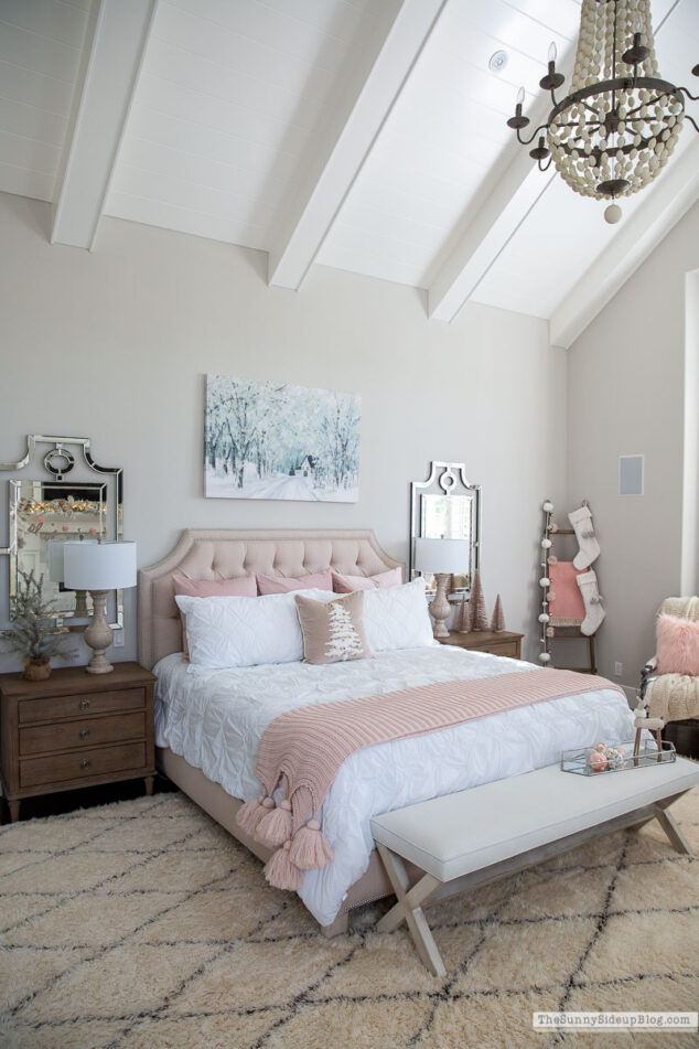 Pink Christmas Bedroom - The Sunny Side Up Blog