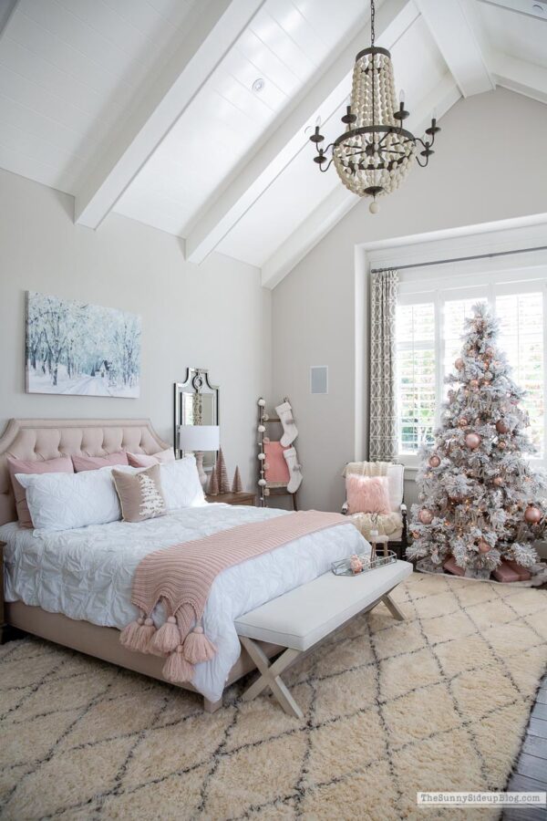 Pink Christmas Bedroom - The Sunny Side Up Blog