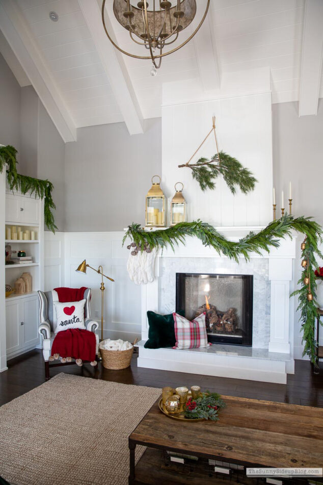 Christmas Family Room - The Sunny Side Up Blog