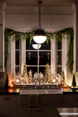 Christmas Kitchen Window - The Sunny Side Up Blog