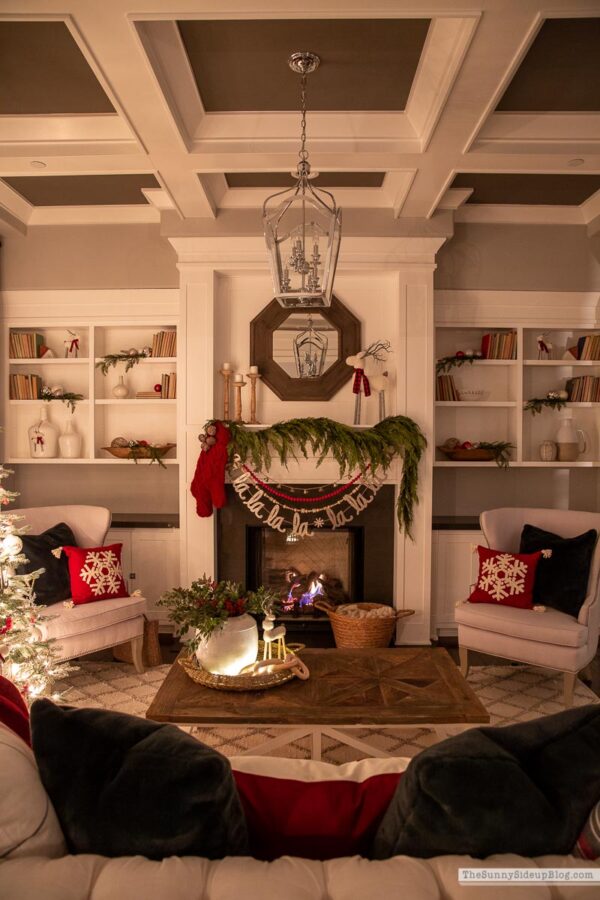 Christmas Living Room - The Sunny Side Up Blog