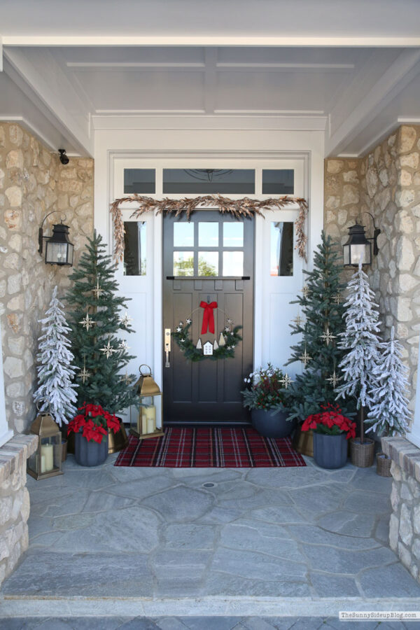 Red and Gold Holiday Porch - The Sunny Side Up Blog